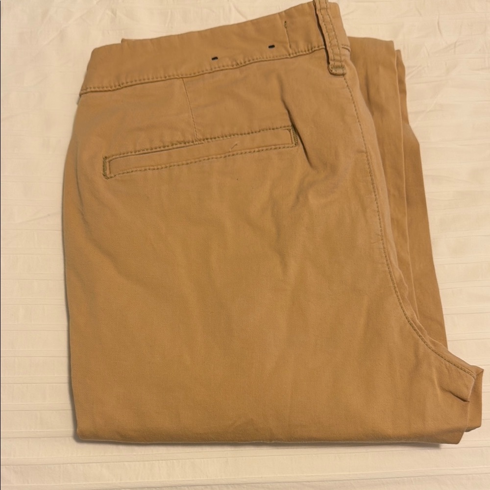 Men's Khaki Chino Pants